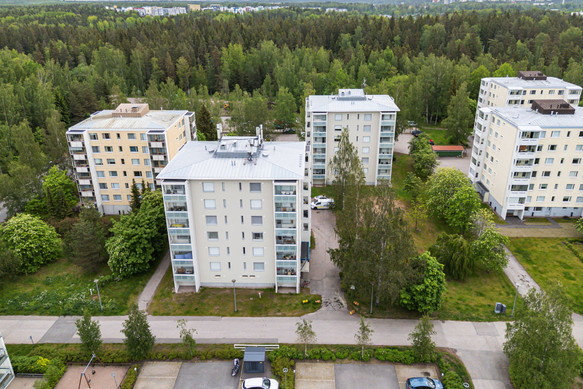 Kaksio, Vantaa, Simonkylä