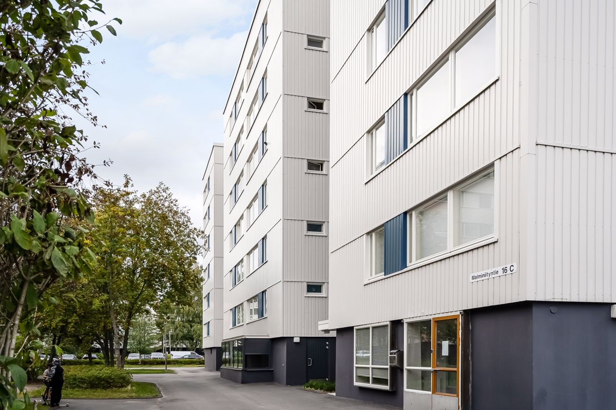 Studio, Vantaa, Malminiitty